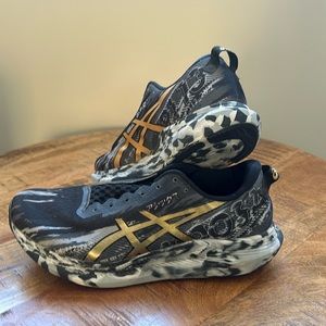 Women’s Running Shoes